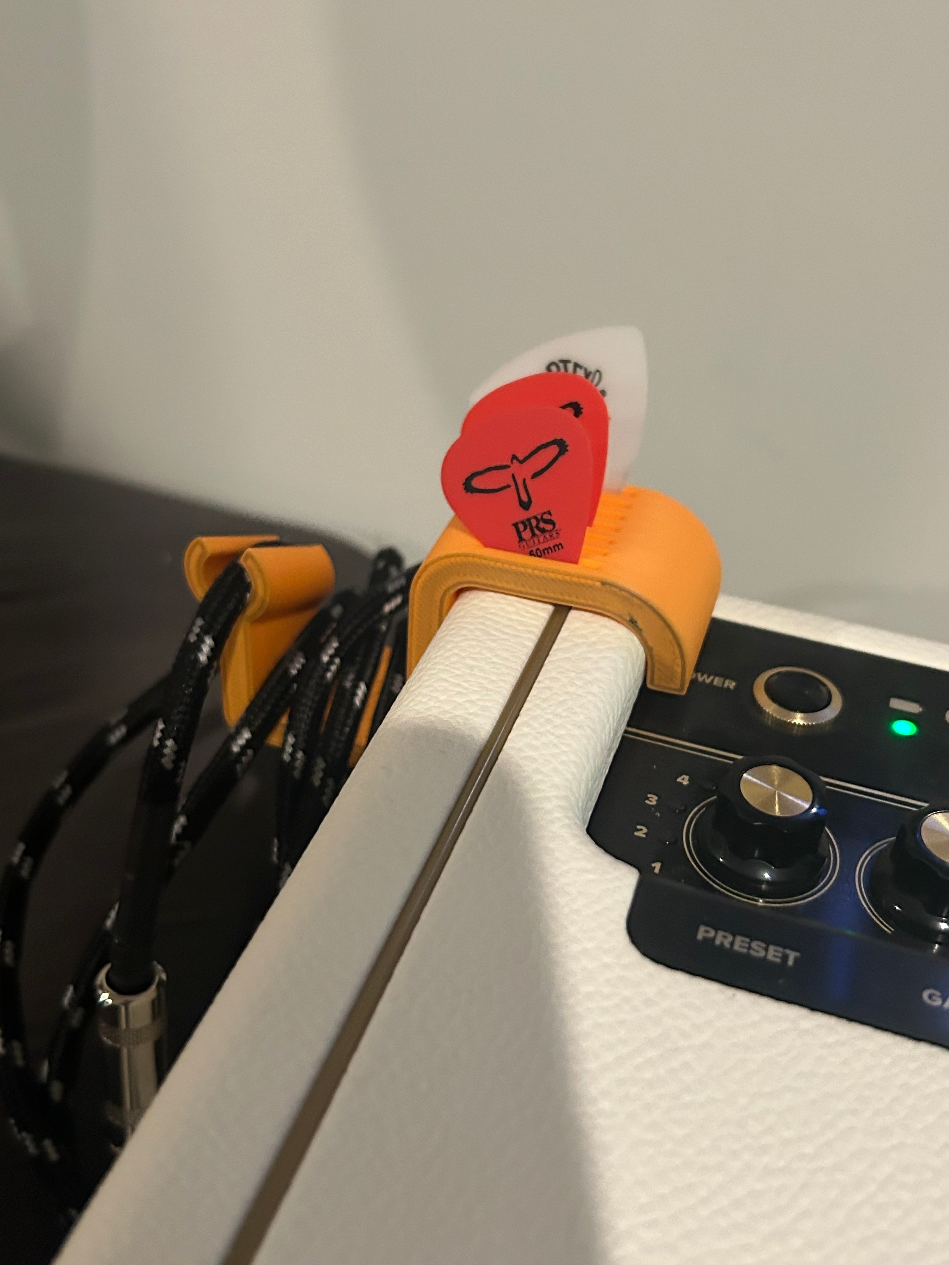 Cable Holder Spark 2