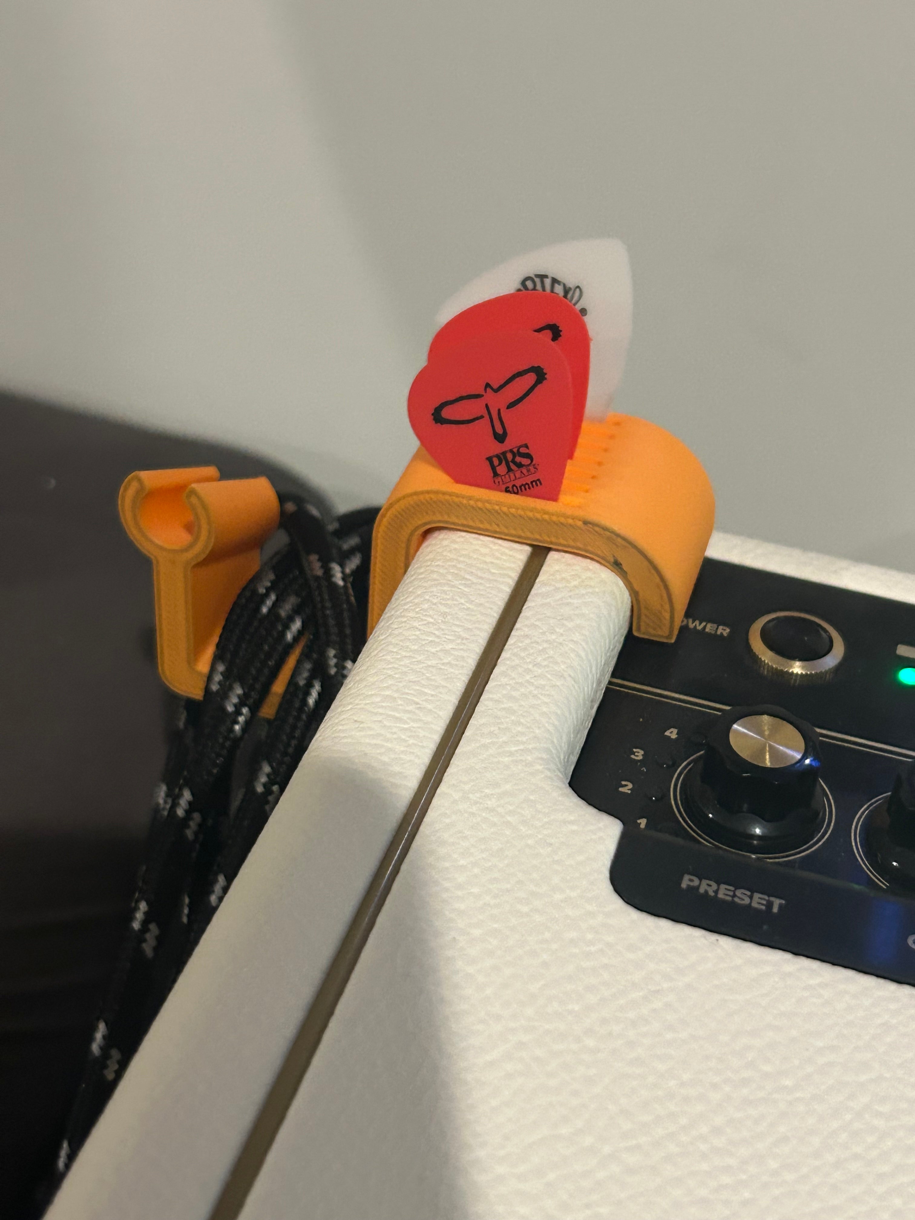 Cable Holder Spark 2
